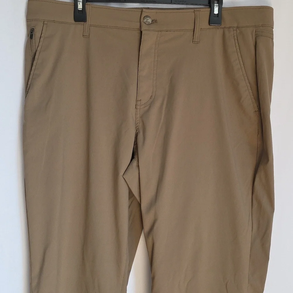 Weatherproof Vintage Mens Brown Pants. Size 38